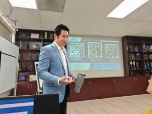 Co Founder of M&M Wealth Associates, Matthew Wu giving speech at Retirement Planning event.